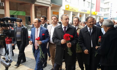 Mehmet-Ozhaseki-ve-Ismail-Emrah-Karayel-Melikgazide-